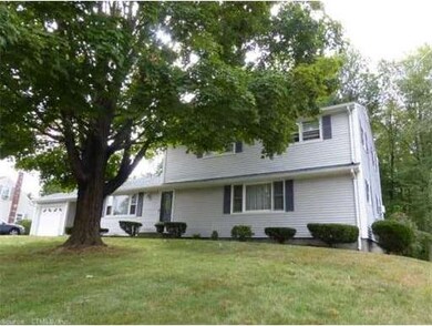 7 Duff Dr, Enfield, CT 06082 - photo 2