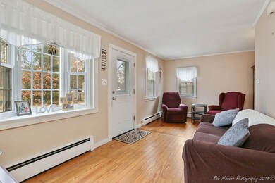 35 Gilbert St, Dracut, MA 01826 - photo 6