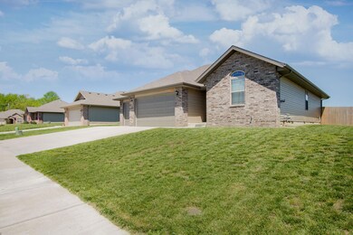 509 W Melody Lane-22