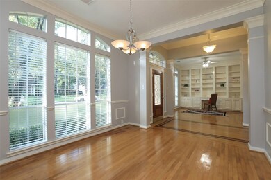 9107 Woodwind Lakes Dr, Houston, TX 77040 - photo 4