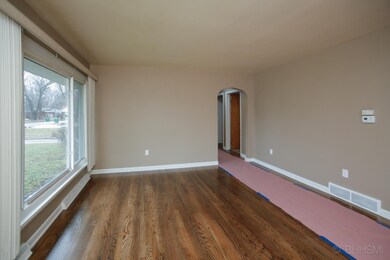 47 s. 28th st-105