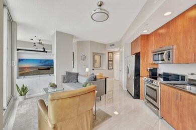 Strada 315 unit 902, Fort Lauderdale, FL 33301 - photo 7