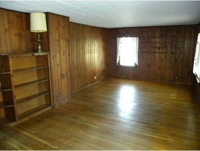 59 Hubbard St, Ludlow, MA 01056 - photo 4