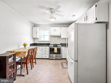 1245 Hawthorne St, Shady Side, MD 20764 - photo 4