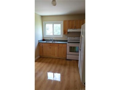 EAT-IN KITCHEN