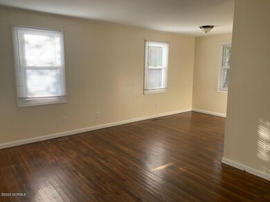 515 Oak Ln, Jacksonville, NC 28540 - photo 3