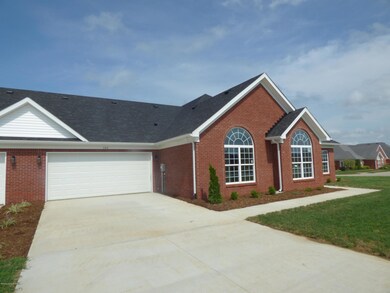 166 W Woodlake Cir, Mount Washington, KY 40047 - photo 2