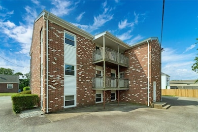 46 Carman St unit 4, Cranston, RI 02910 - photo 2