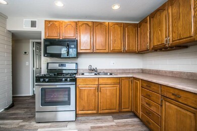 917 E Granada Rd unit 3, Phoenix, AZ 85006 - photo 4