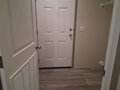 328 W 53rd St unit 10, Anderson, IN 46013 - photo 6