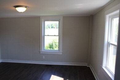 30 Fairview St E, Greenfield, MA 01301 - photo 5