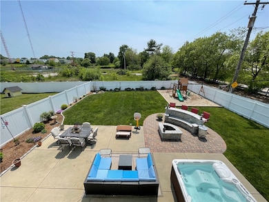 1 Pershing St, East Providence, RI 02914 - photo 3