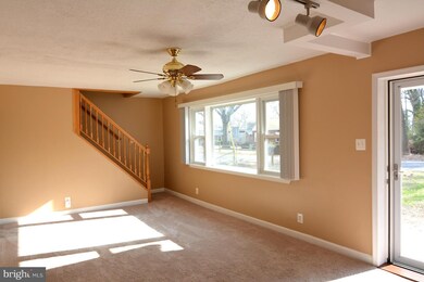 7804 Shellbourne Rd, Carvel Beach, MD 21226 - photo 3