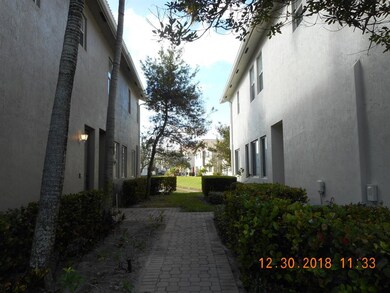 3022 Laurel Ridge Cir, Riviera Beach, FL 33404 - photo 3