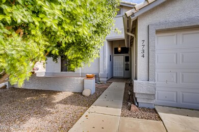10 Exterior Front Entry