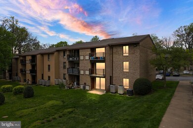 2230 Castle Rock Square unit 1B, Reston, VA 20191 - photo 4