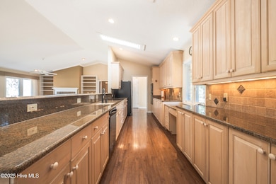 148 Lancashire Ln, West End, NC 27376 - photo 4