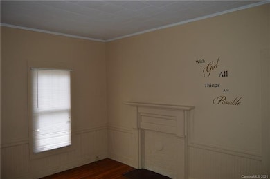 221 E Bell St, Statesville, NC 28677 - photo 6