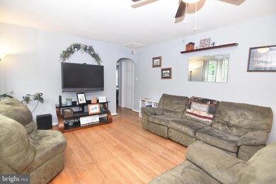 23542 Myrtle Point Rd, California, MD 20619 - photo 3