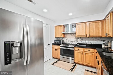 3912 Chesterwood Dr, Silver Spring, MD 20906 - photo 4