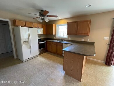 158 Porcupine Ct, Bushkill, PA 18324 - photo 6