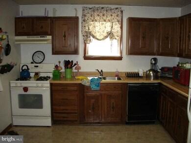 100 Broadview Blvd N, Glen Burnie, MD 21061 - photo 4