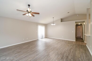 10672 Northwyck Dr, Jacksonville, FL 32218 - photo 4