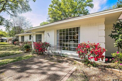 901 901 Trenton, Tyler, TX 75703 - photo 4