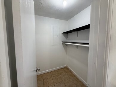 2013 Eubanks St unit 8, Houston, TX 77093 - photo 4