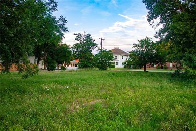 Adjacent Lot 1009 Main St also for sale