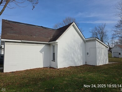 263 S Carthage Rd, Charlottesville, IN 46117 - photo 4