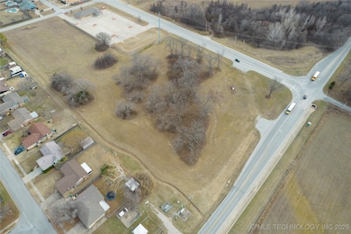 001 W 51st St, Sand Springs, OK 74063 - photo 2