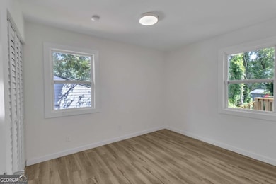 372 Amal Dr SW, Atlanta, GA 30315 - photo 6