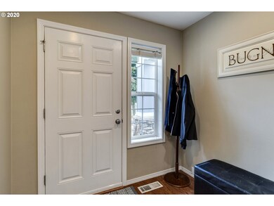 715 N Pine St, Canby, OR 97013 - photo 5