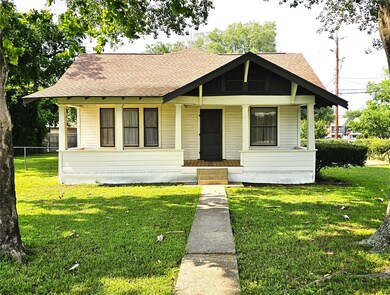 315 High St, Tomball, TX 77375 - photo 2