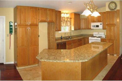 5 Shagbark Ln, East Windsor, NJ 08520 - photo 6