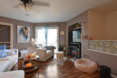 W169N11588 Biscayne Dr unit 14, Germantown, WI 53022 - photo 4