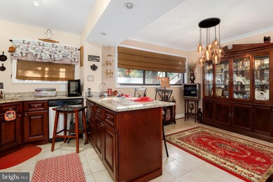 236 W Taylor Run Pkwy unit 2, Alexandria, VA 22314 - photo 5