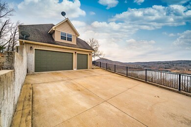 TABLE ROCK LAKE VIEW HOME