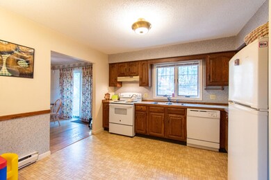 1408 Westbrook St, Portland, ME 04102 - photo 3