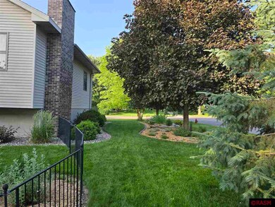 1814 1814 Crestview Dr, New Ulm, MN 56073 - photo 4