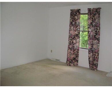 Master Bedroom. Extra Large 20 x 14 Master Bedroom