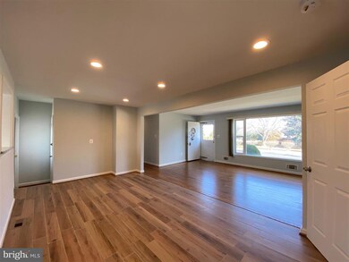 3722 Lacy Blvd, Falls Church, VA 22041 - photo 7