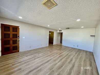 228 S Greenlawn St, Ridgecrest, CA 93555 - photo 3