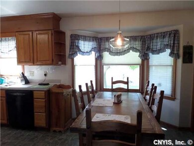 Kitchen Large eat in bay for breakfast