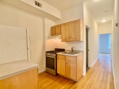 510 Pavonia Ave unit 1R, Jersey City, NJ 07306 - photo 6