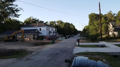 000 Sunnyhill, Houston, TX 77088 - photo 2