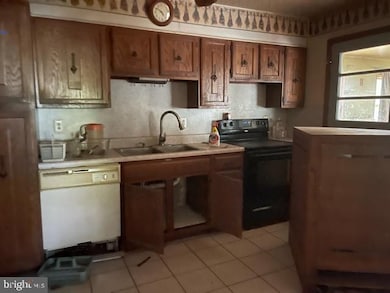 7 Walnut St, Dorchester, NJ 08316 - photo 5