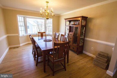 700 Ninovan Rd SE, Vienna, VA 22180 - photo 4