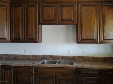 Kitchen cabs are tall w/walls retextured